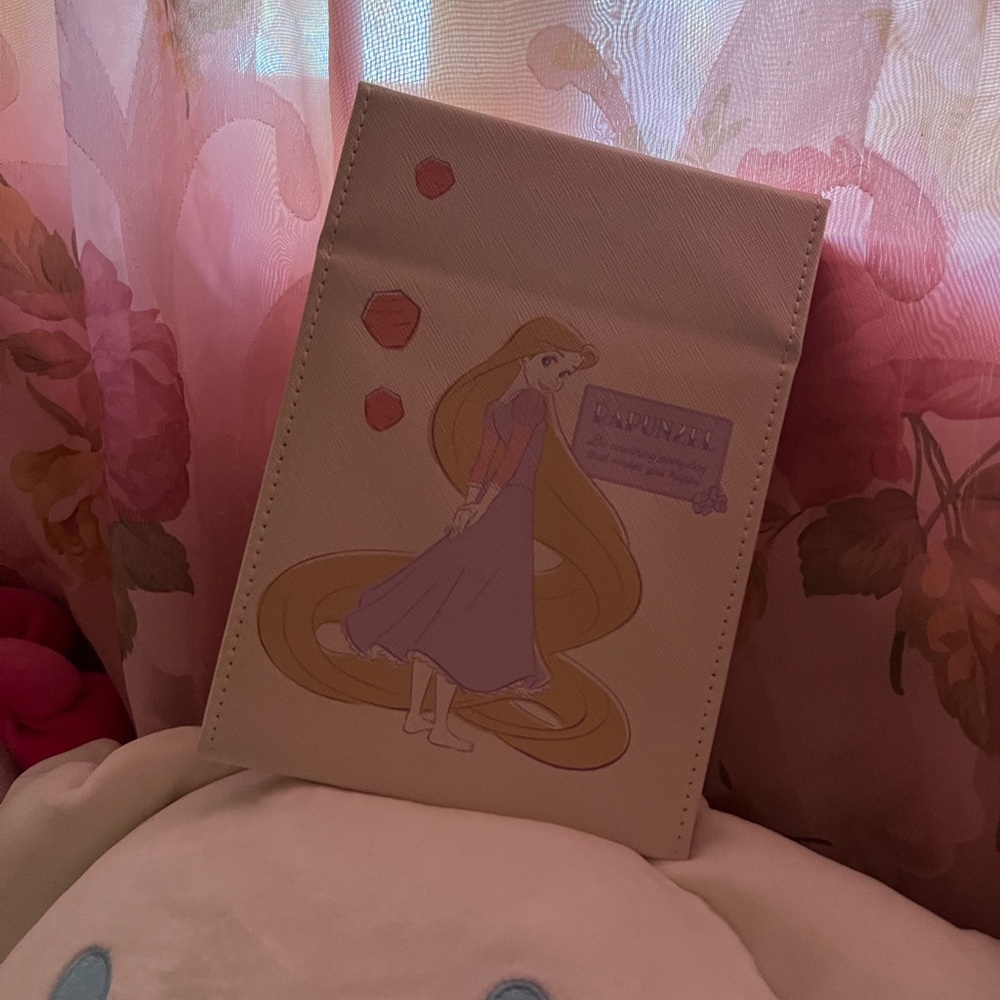 Disney Rapunzel Mirror Foldable